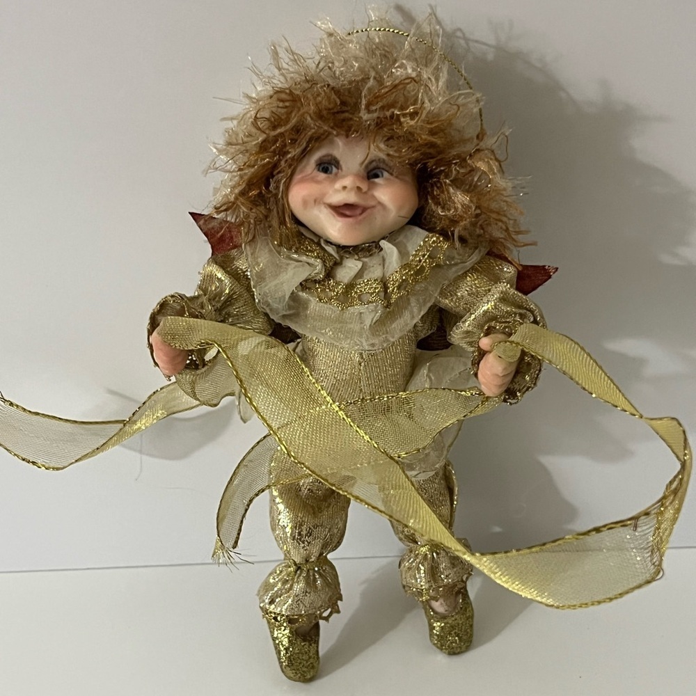 Fairy/Elf Golden with Wings, Poseable. Incredible detailed face Unique Rare Find